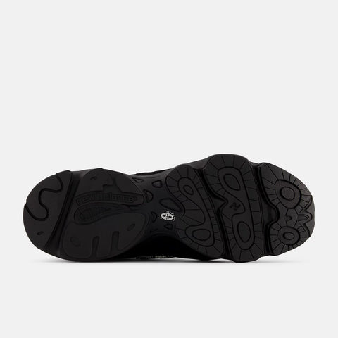 New Balance M1000B Volledig zwart