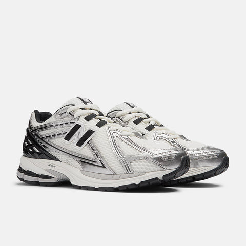 New Balance 1906R Metallic zilver M1906RER